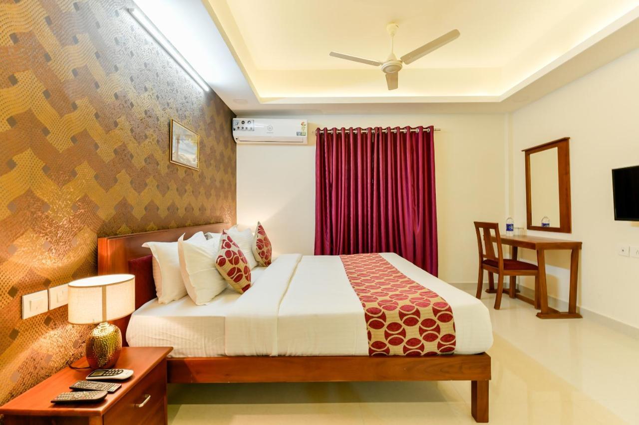Hotel Hilite Inn Kochi Exteriör bild
