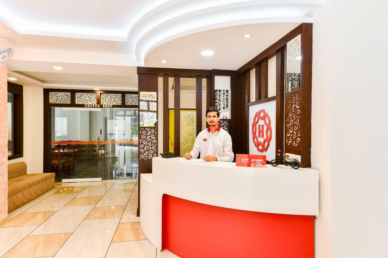 Hotel Hilite Inn Kochi Exteriör bild