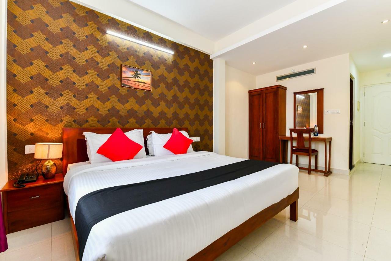 Hotel Hilite Inn Kochi Exteriör bild