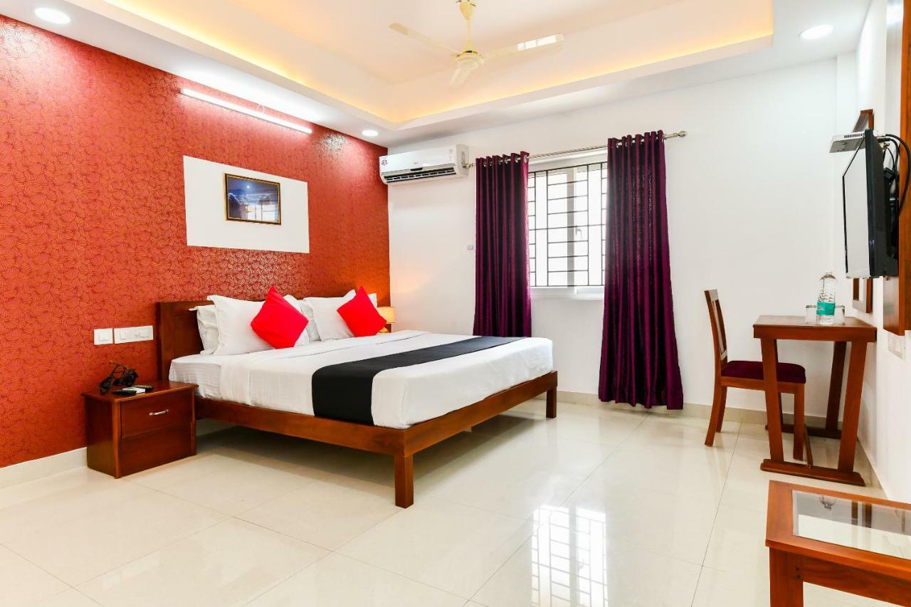 Hotel Hilite Inn Kochi Exteriör bild